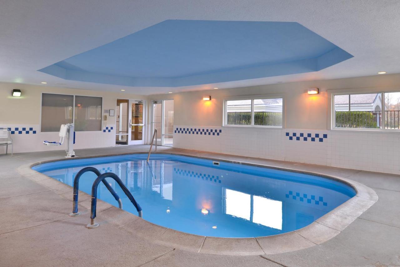 Holiday Inn Express Princeton By Ihg Екстер'єр фото